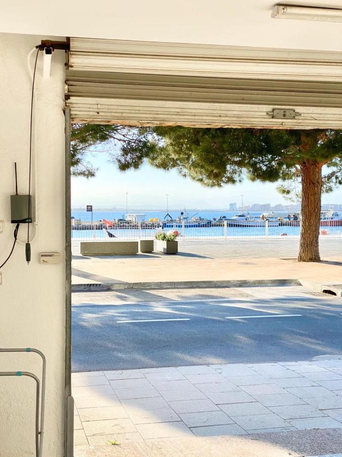 Appartement Devant La Plage Roses Esterno foto