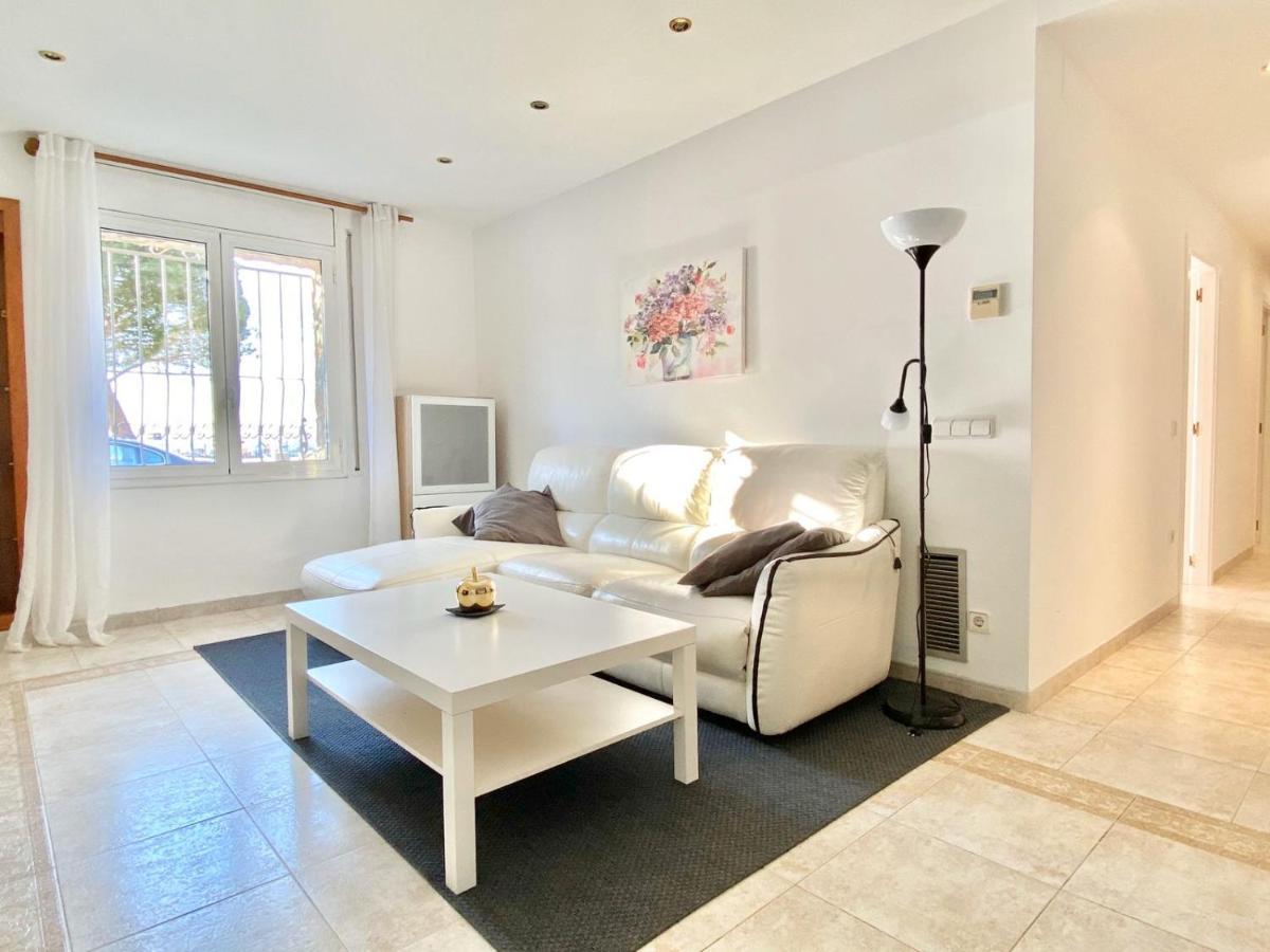 Appartement Devant La Plage Roses Esterno foto