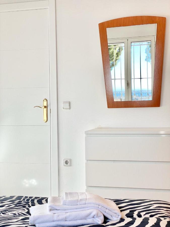 Appartement Devant La Plage Roses Esterno foto