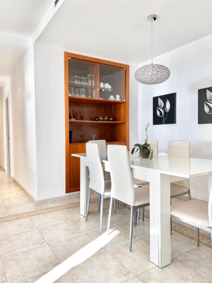 Appartement Devant La Plage Roses Esterno foto